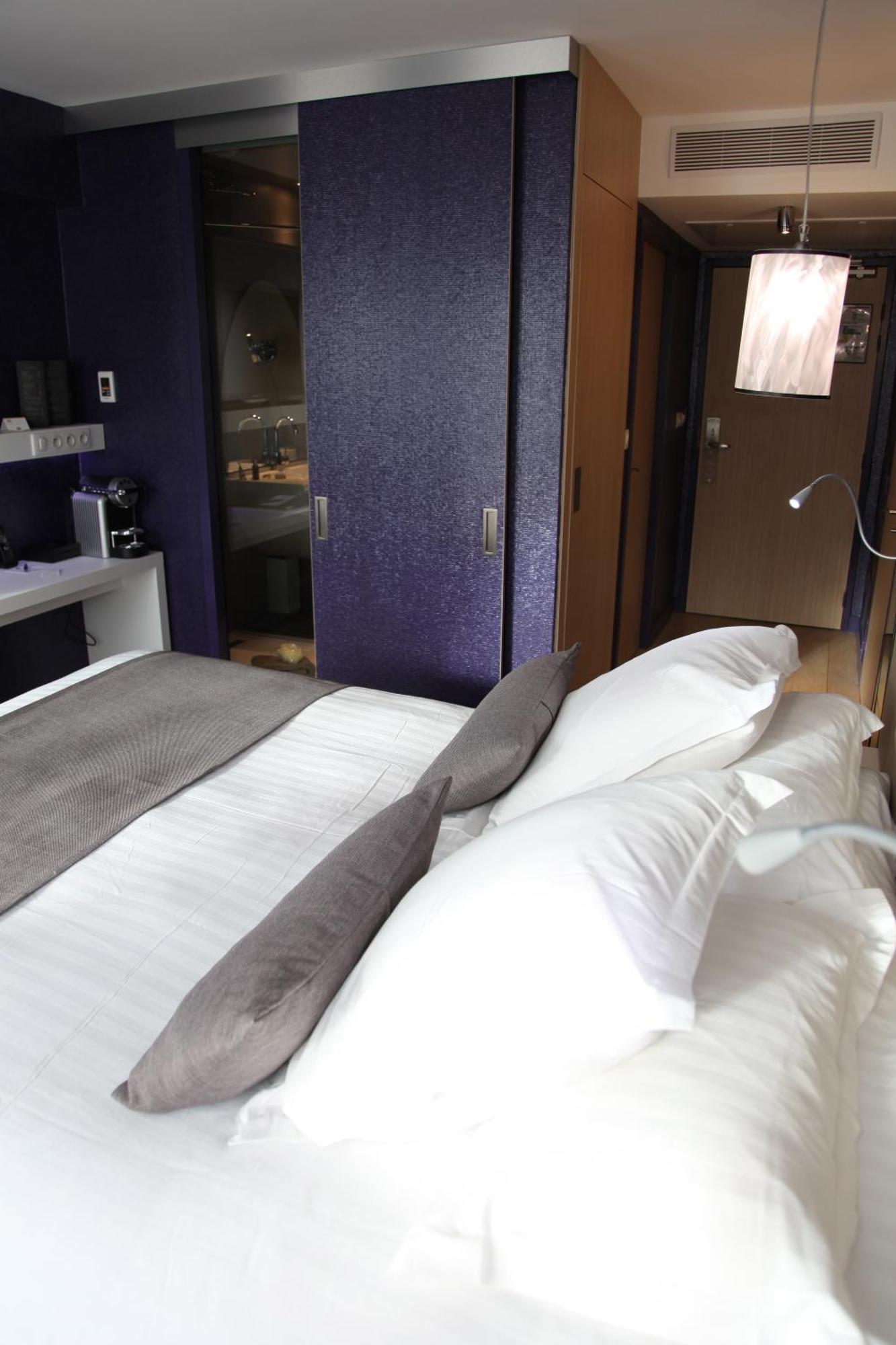Best Western Premier Why Hotel Лил Екстериор снимка